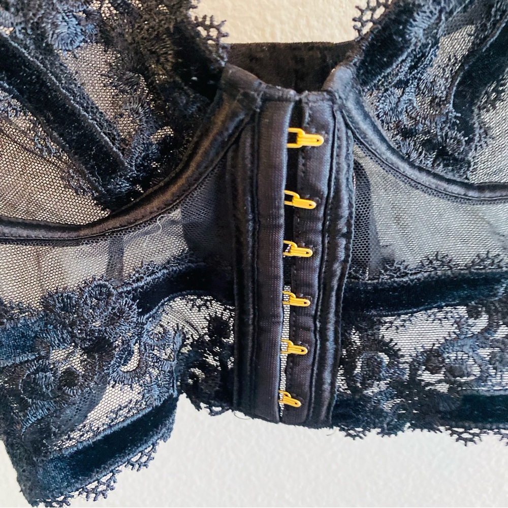 VS Luxe sexy liquid satin mesh lace velvet black bralette - Picture 5 of 7